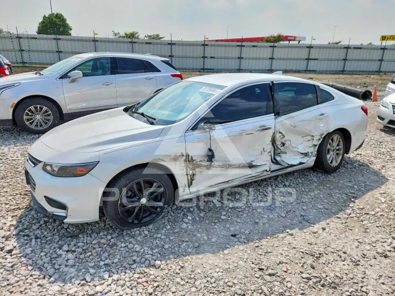 2017 Chevrolet Malibu photo