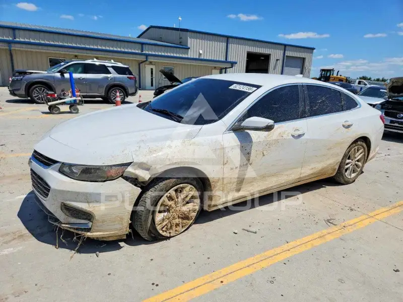 2017 Chevrolet Malibu photo
