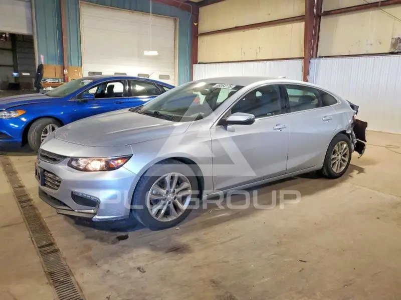2017 Chevrolet Malibu photo
