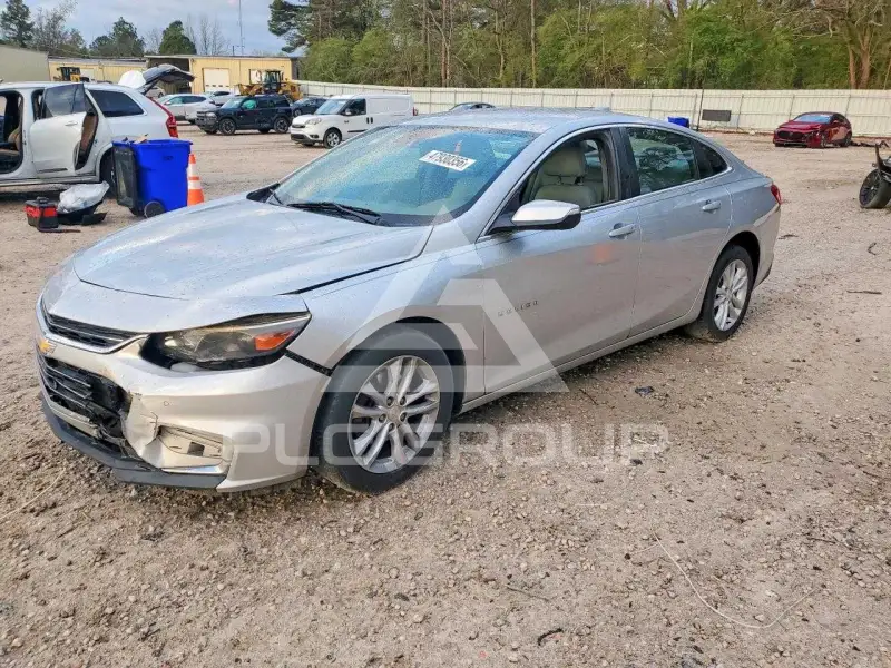 2017 Chevrolet Malibu photo