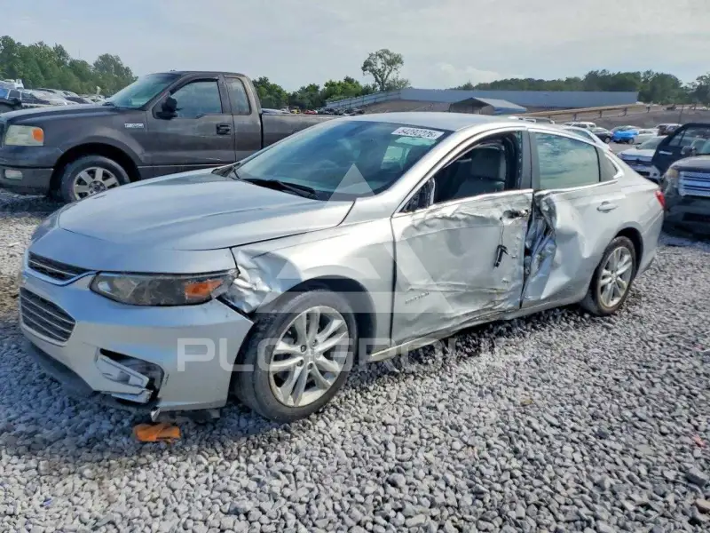 2017 Chevrolet Malibu photo