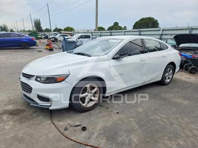2017 Chevrolet Malibu photo