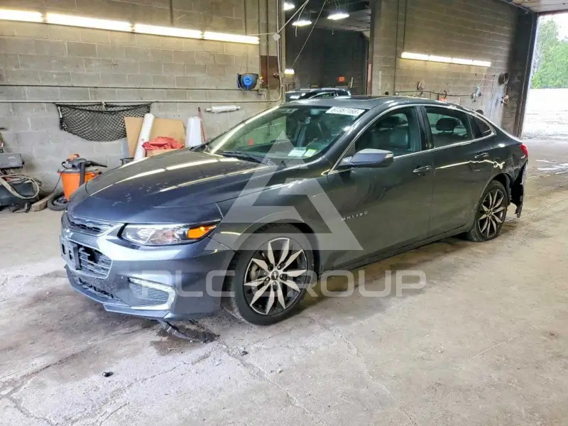 2017 Chevrolet Malibu photo