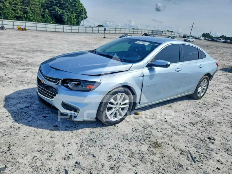2017 Chevrolet Malibu photo