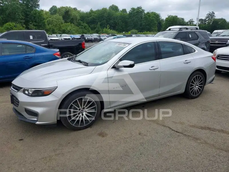 2017 Chevrolet Malibu photo