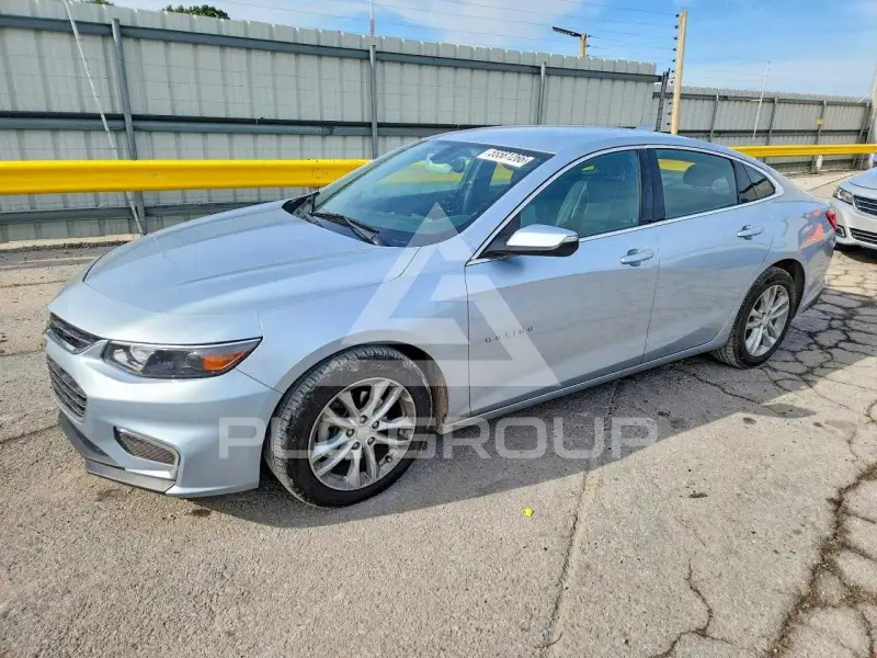 2017 Chevrolet Malibu photo