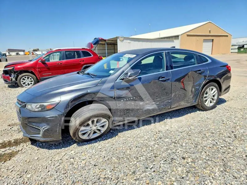 2017 Chevrolet Malibu photo