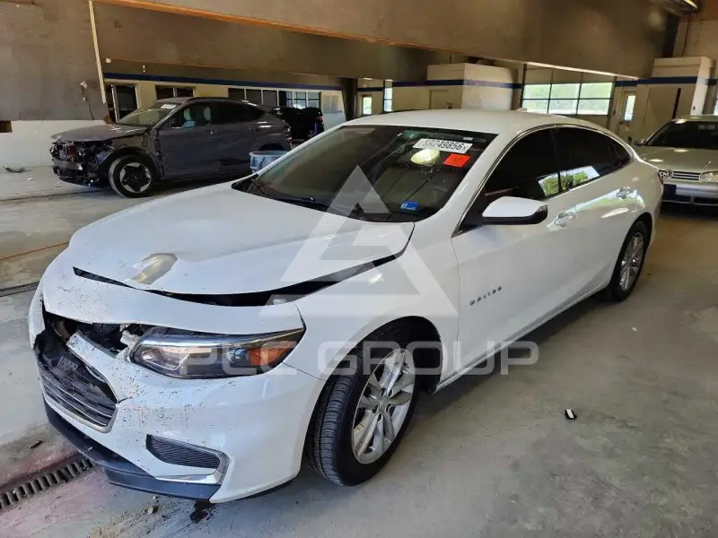 2017 Chevrolet Malibu photo