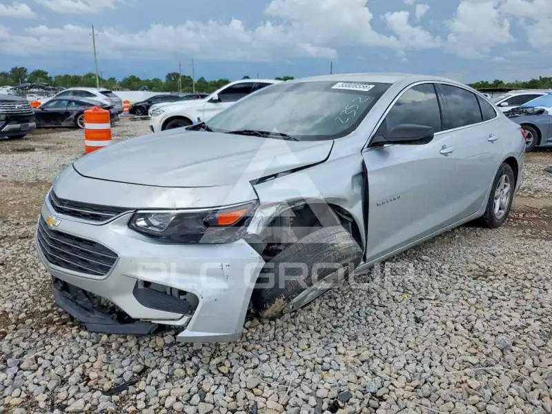 2017 Chevrolet Malibu photo