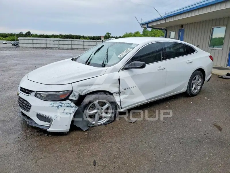 2017 Chevrolet Malibu photo