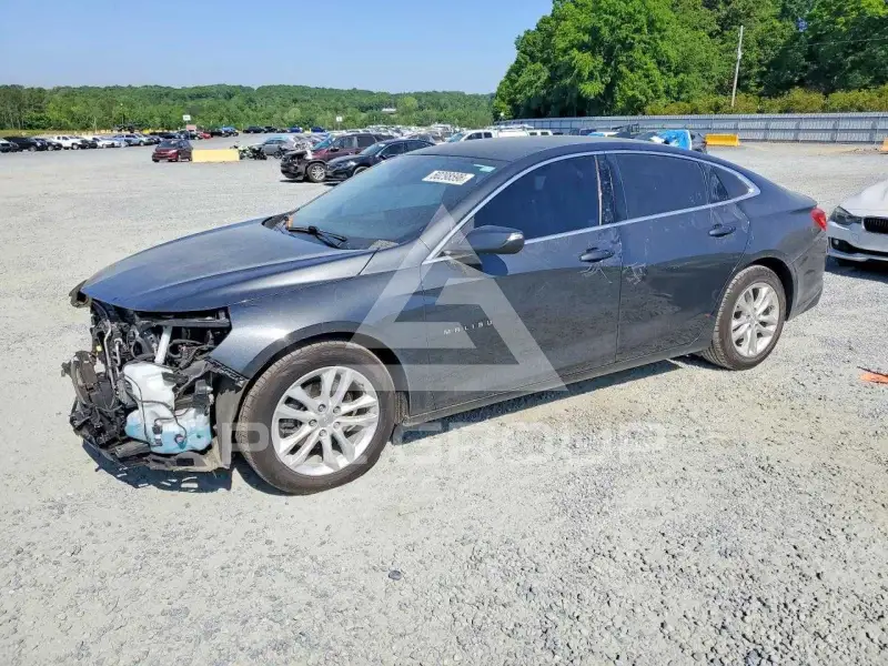2017 Chevrolet Malibu photo