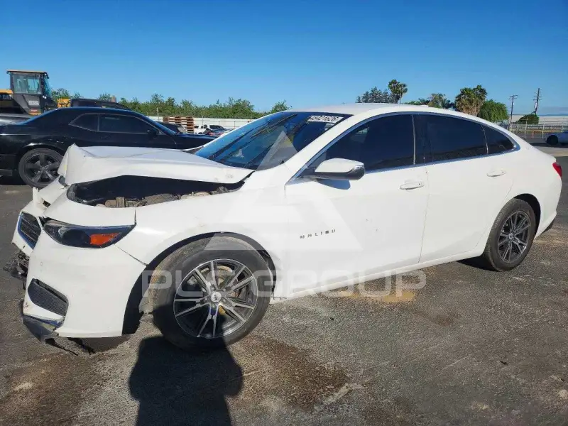 2017 Chevrolet Malibu photo