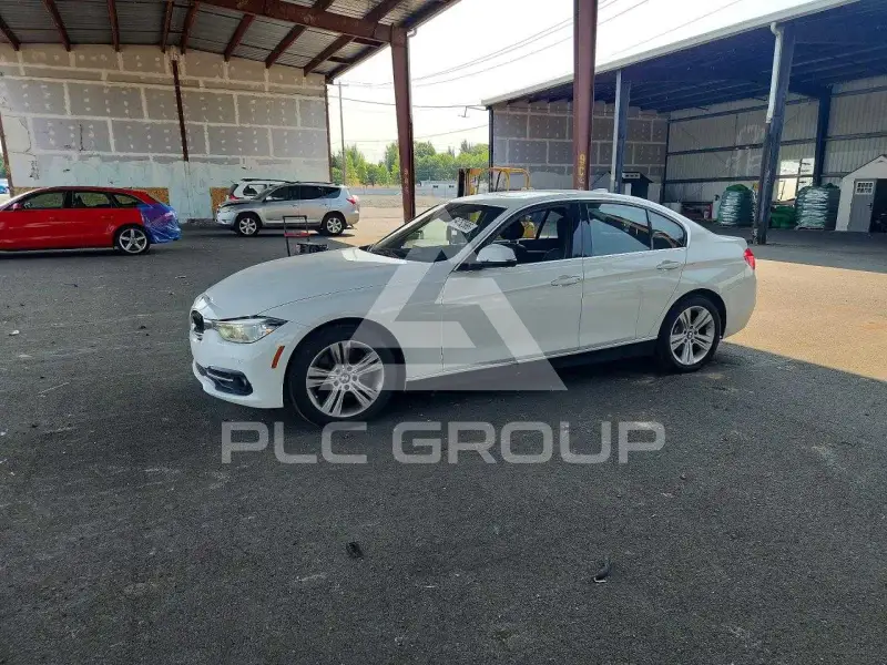 2017 BMW 330 фото