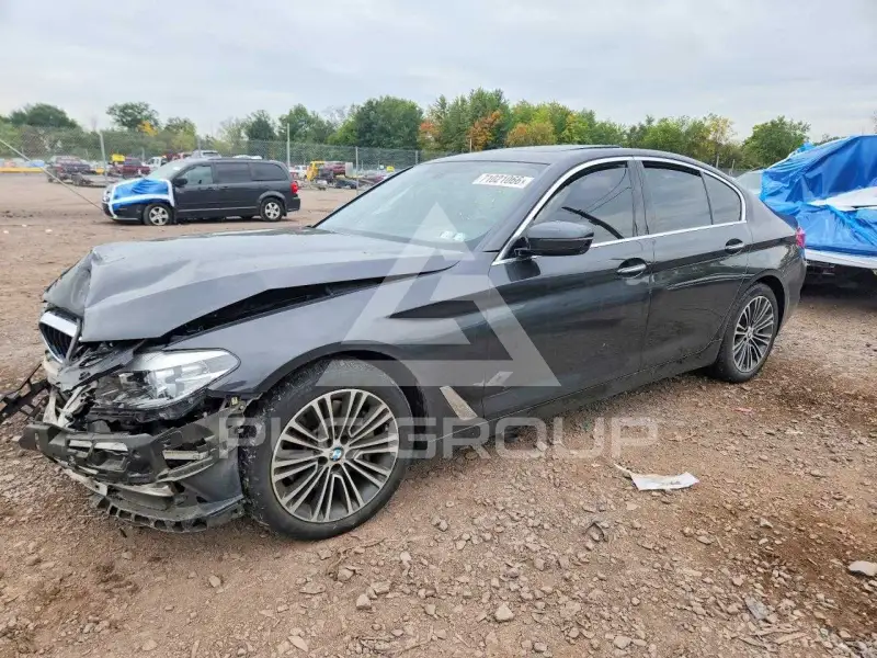 2017 BMW 530 photo