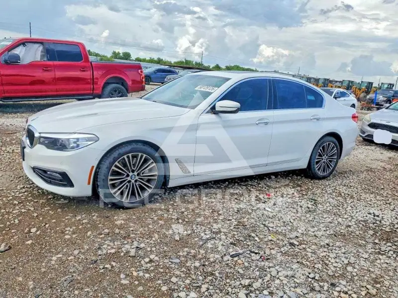 2017 BMW 530 фото