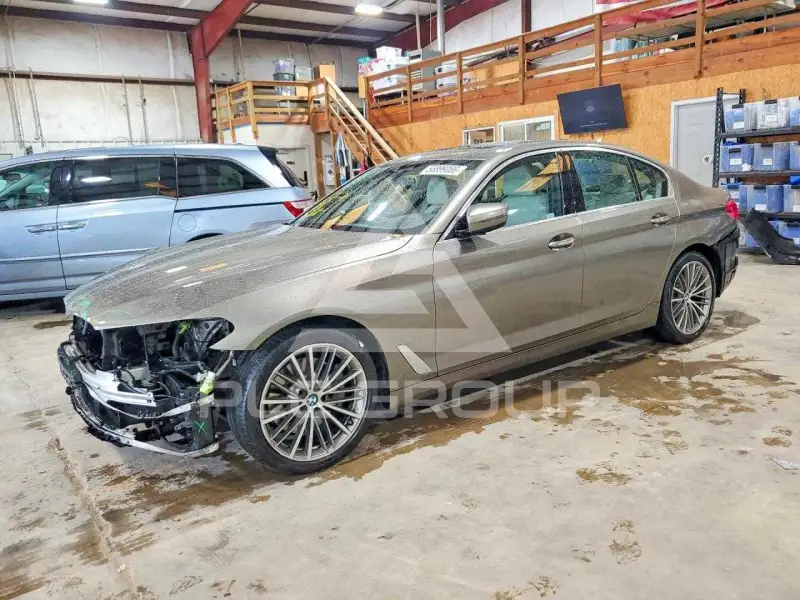 2017 BMW 530 photo
