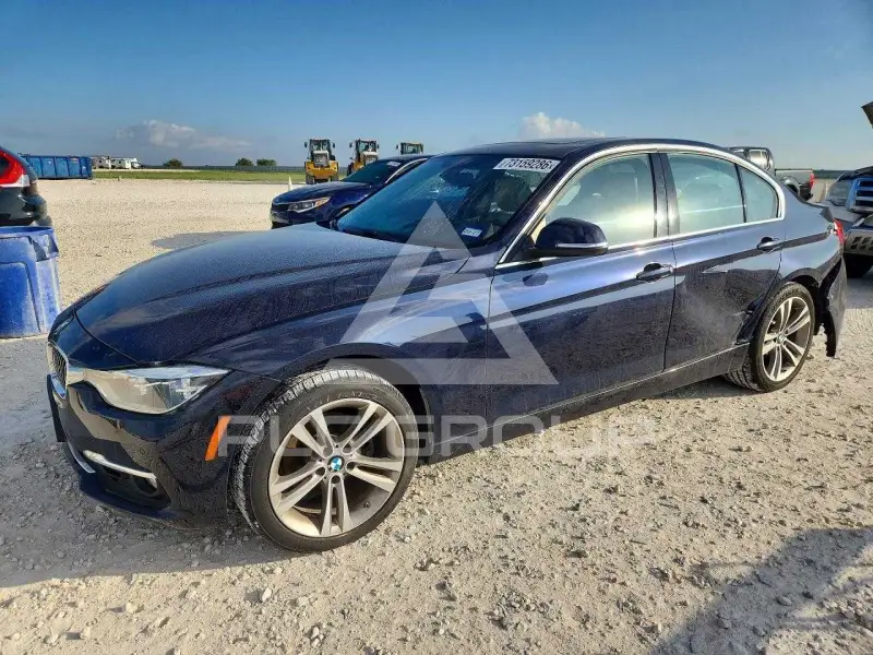 2017 BMW 330 фото