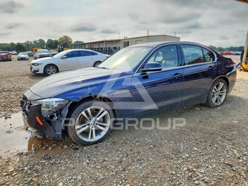 2017 BMW 330 photo