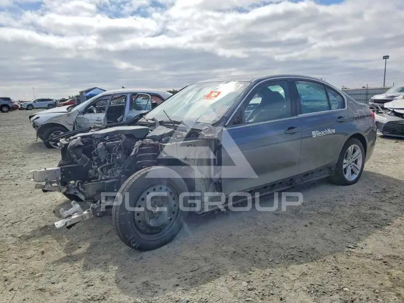 2017 BMW 330 фото