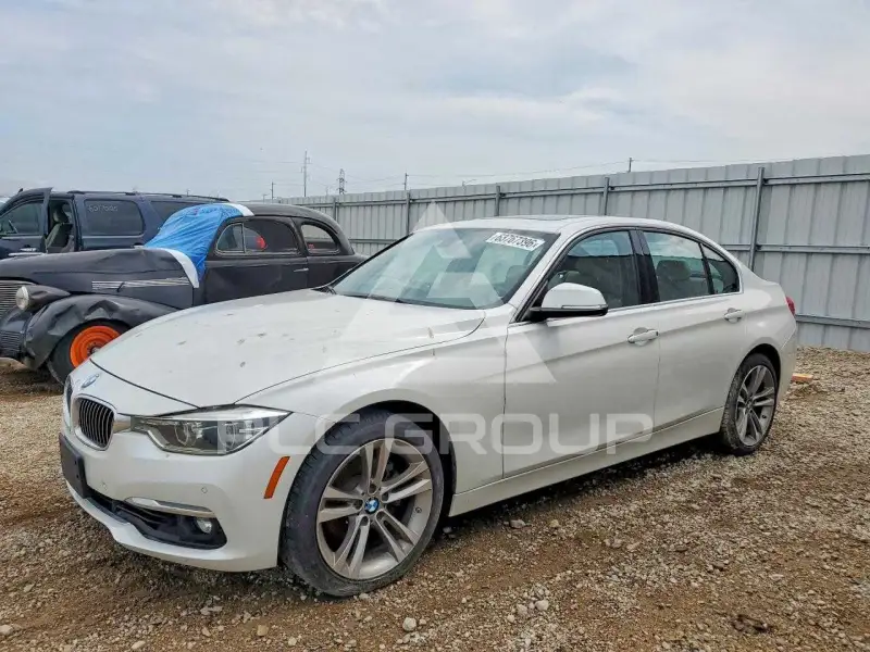 2017 BMW 330 photo