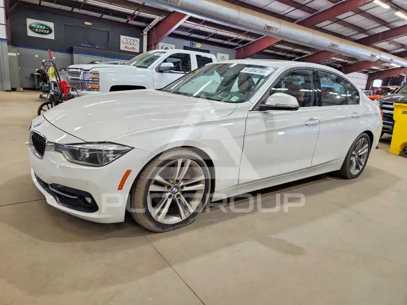 2017 BMW 330 фото
