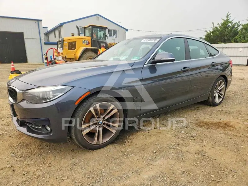 2017 BMW 330 photo