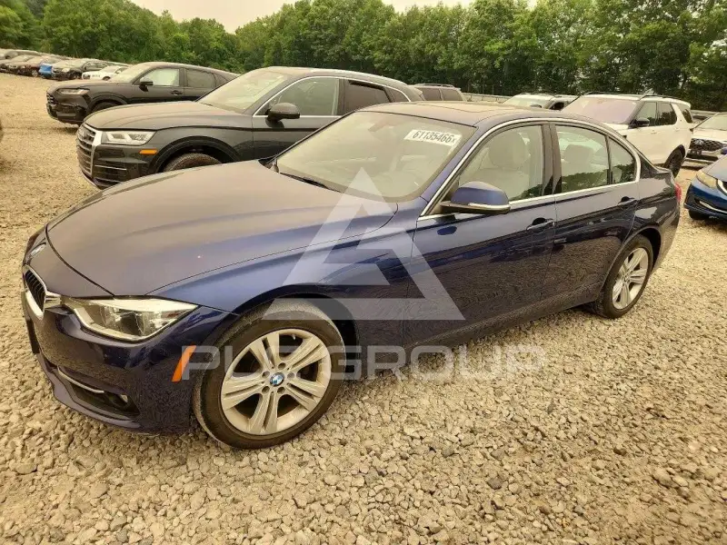 2017 BMW 330 photo