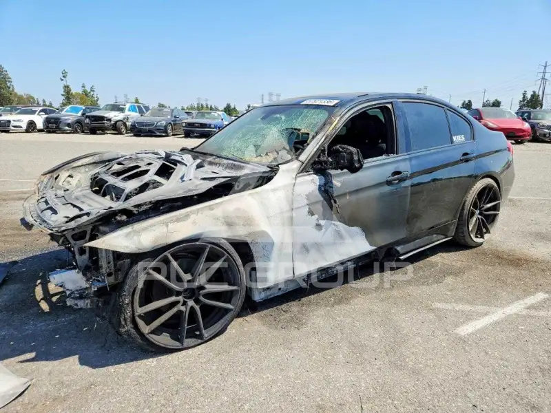 2017 BMW 330 photo