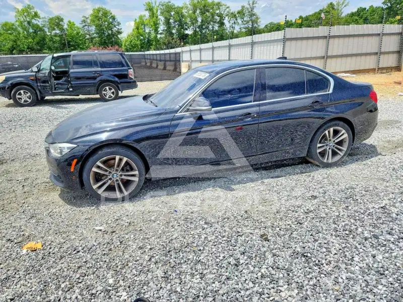 2017 BMW 330 фото
