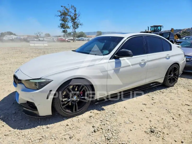2017 BMW 330 photo