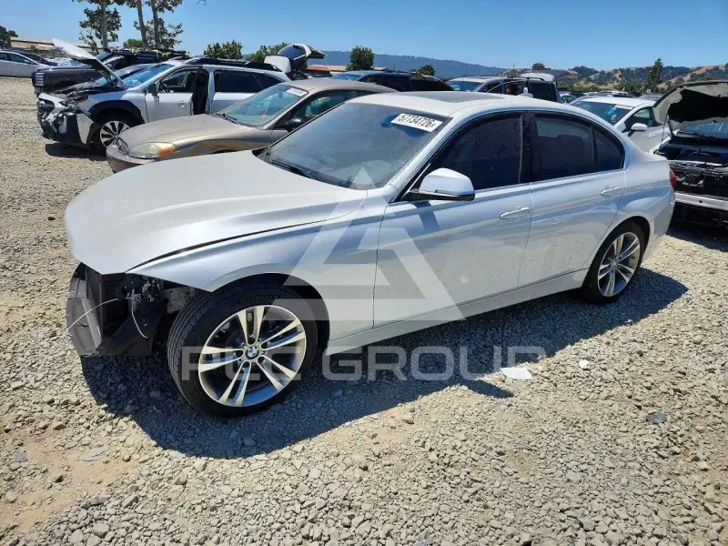 2017 BMW 330 фото