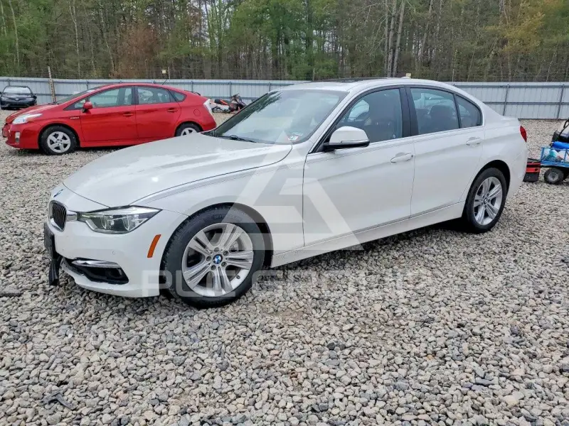 2017 BMW 330 фото
