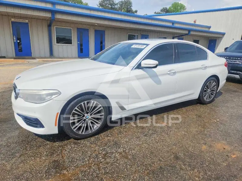 2017 BMW 540 фото