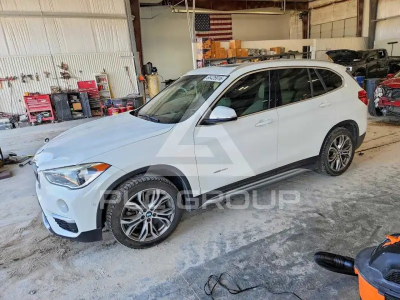 2017 BMW X1 фото