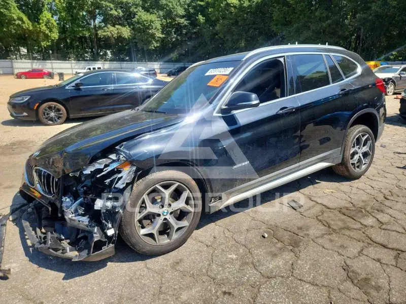 2017 BMW X1 фото