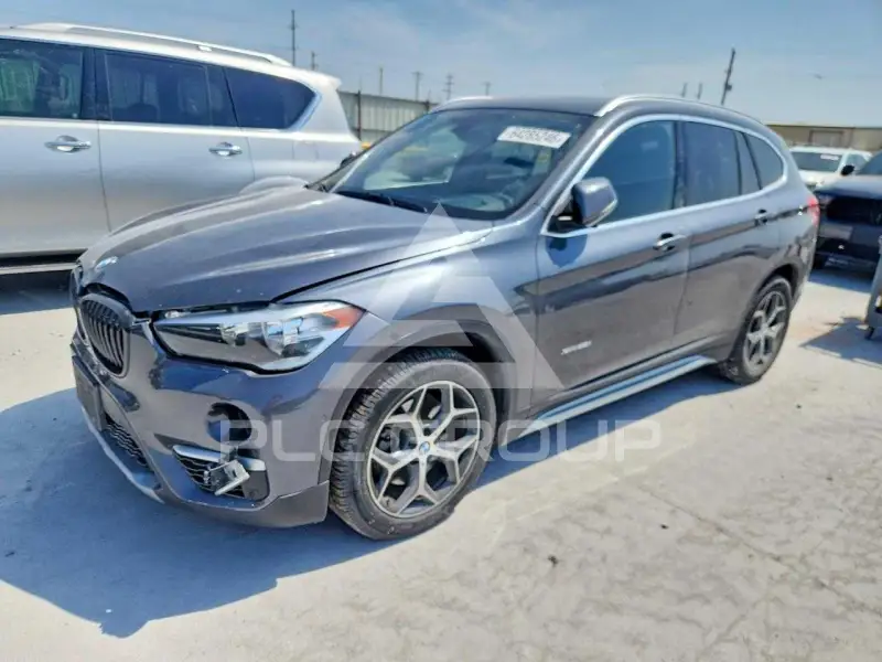 2017 BMW X1 photo