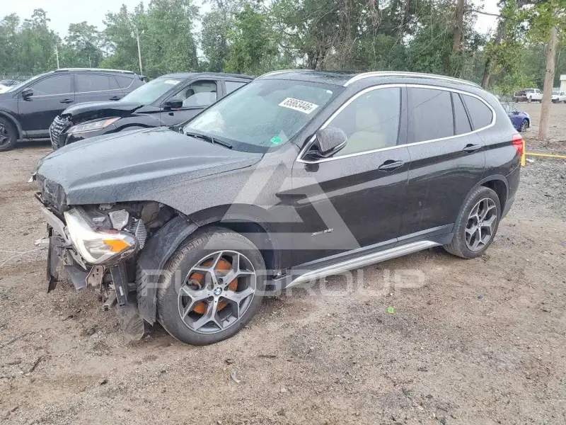 2017 BMW X1 photo