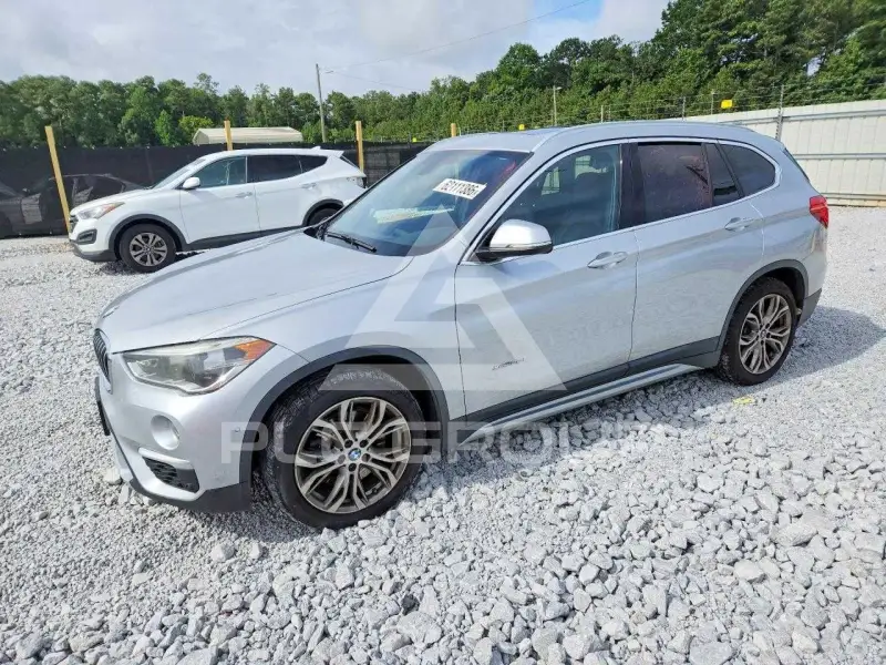 2017 BMW X1 photo