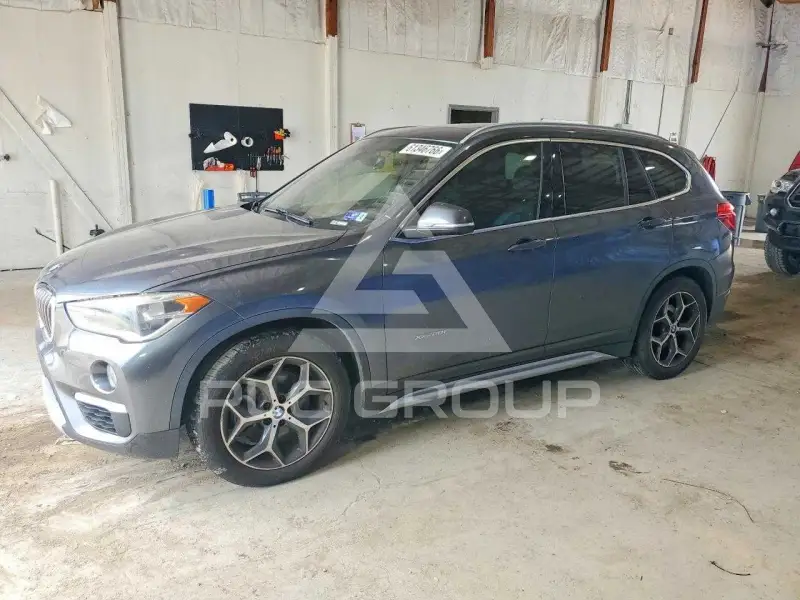 2017 BMW X1 фото