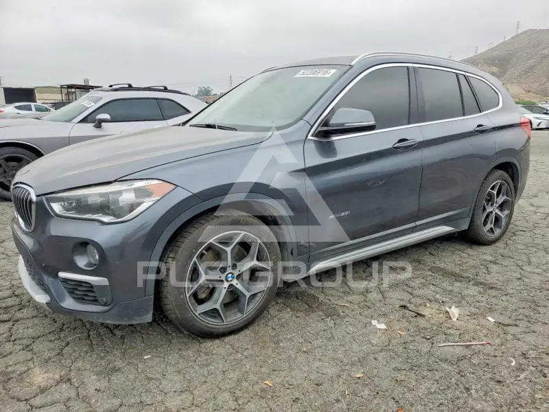 2017 BMW X1 фото