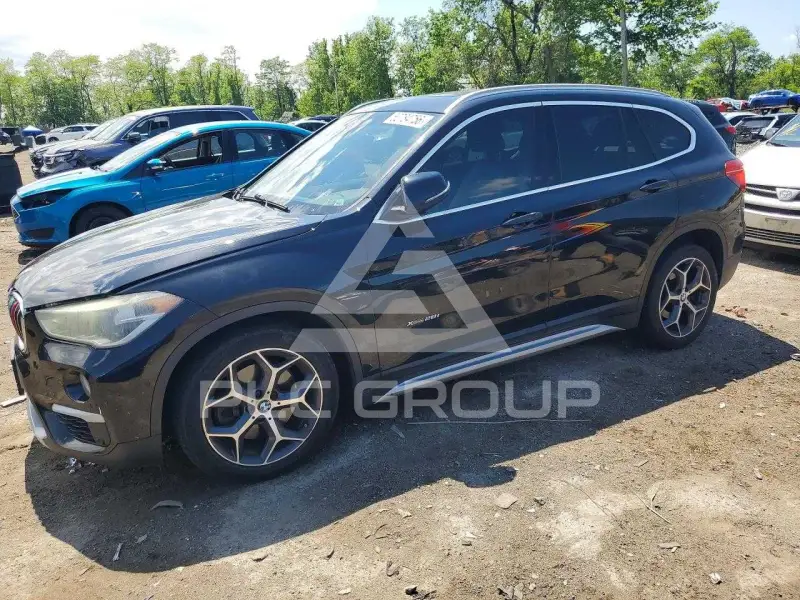 2017 BMW X1 фото