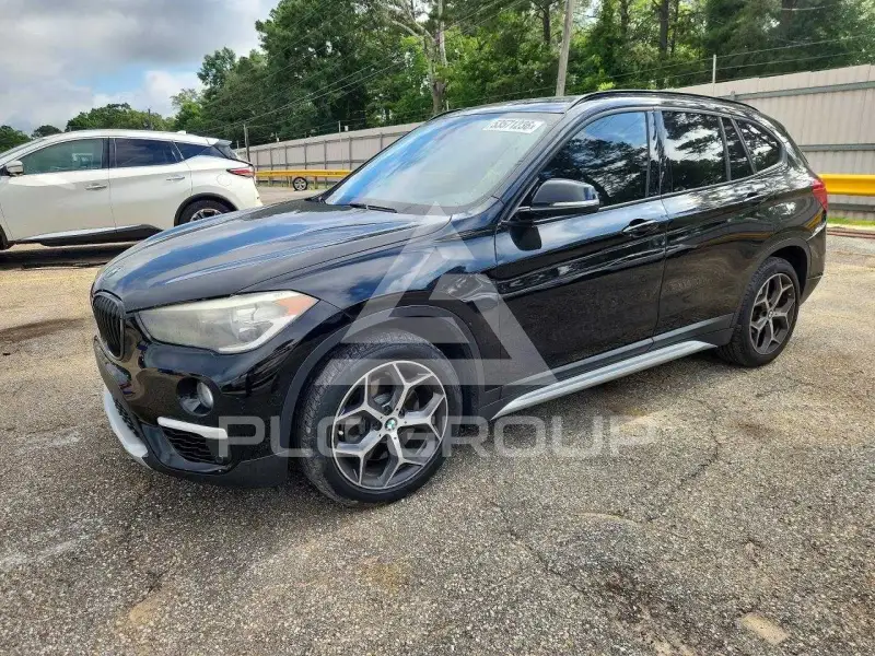 2017 BMW X1 photo