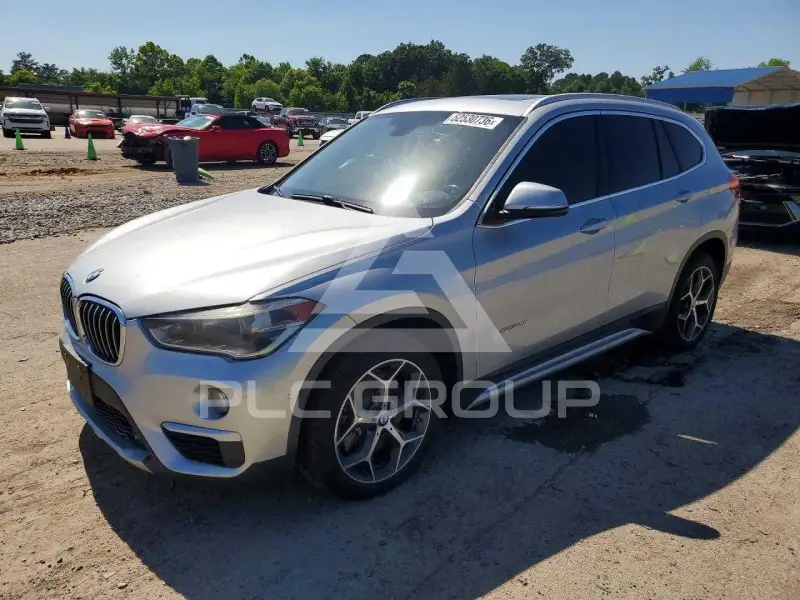 2017 BMW X1 фото