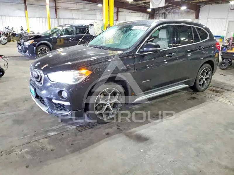 2017 BMW X1 photo