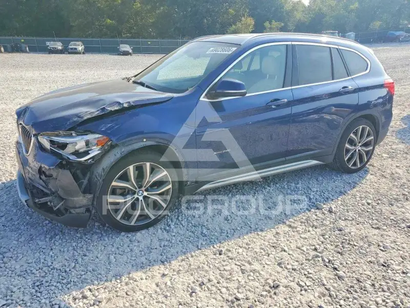 2017 BMW X1 photo