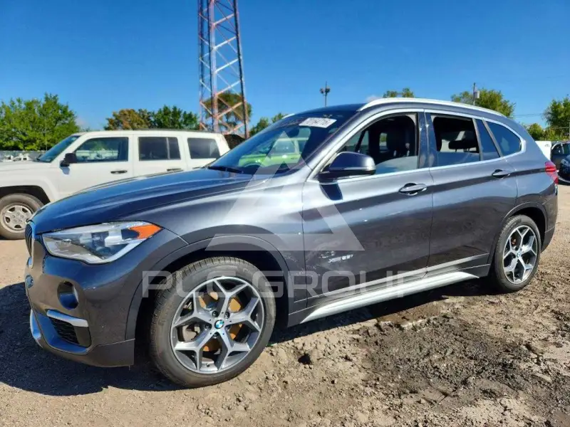 2017 BMW X1 photo