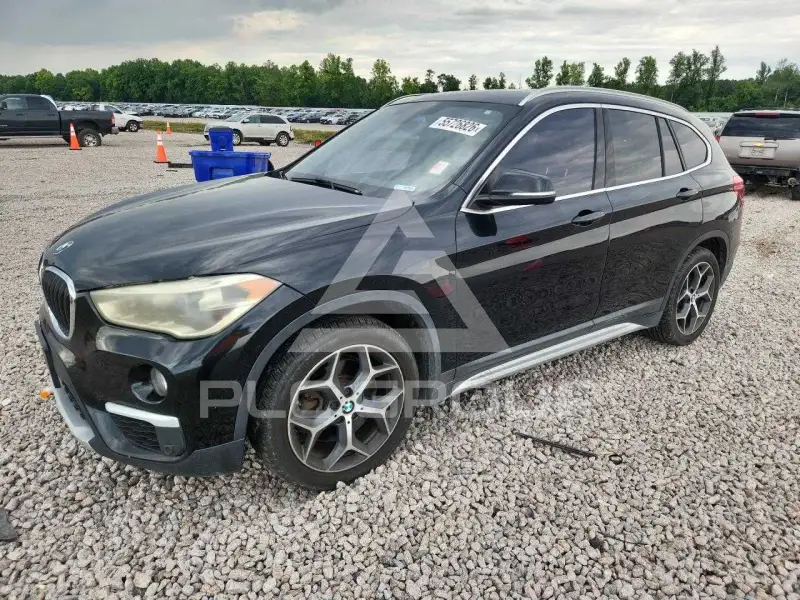 2017 BMW X1 фото