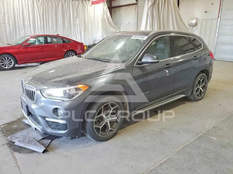 2017 BMW X1 фото