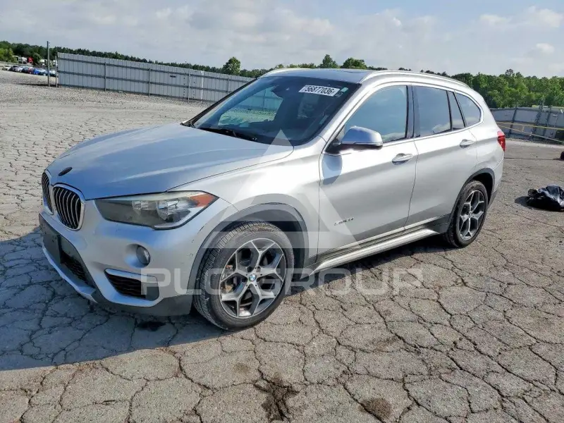 2017 BMW X1 фото