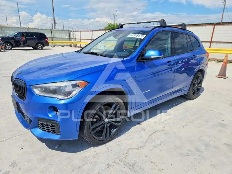 2017 BMW X1 фото
